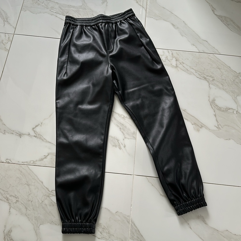 NWOT ZARA faux leather jogger pants black joggers Size small - Picture 2 of 12